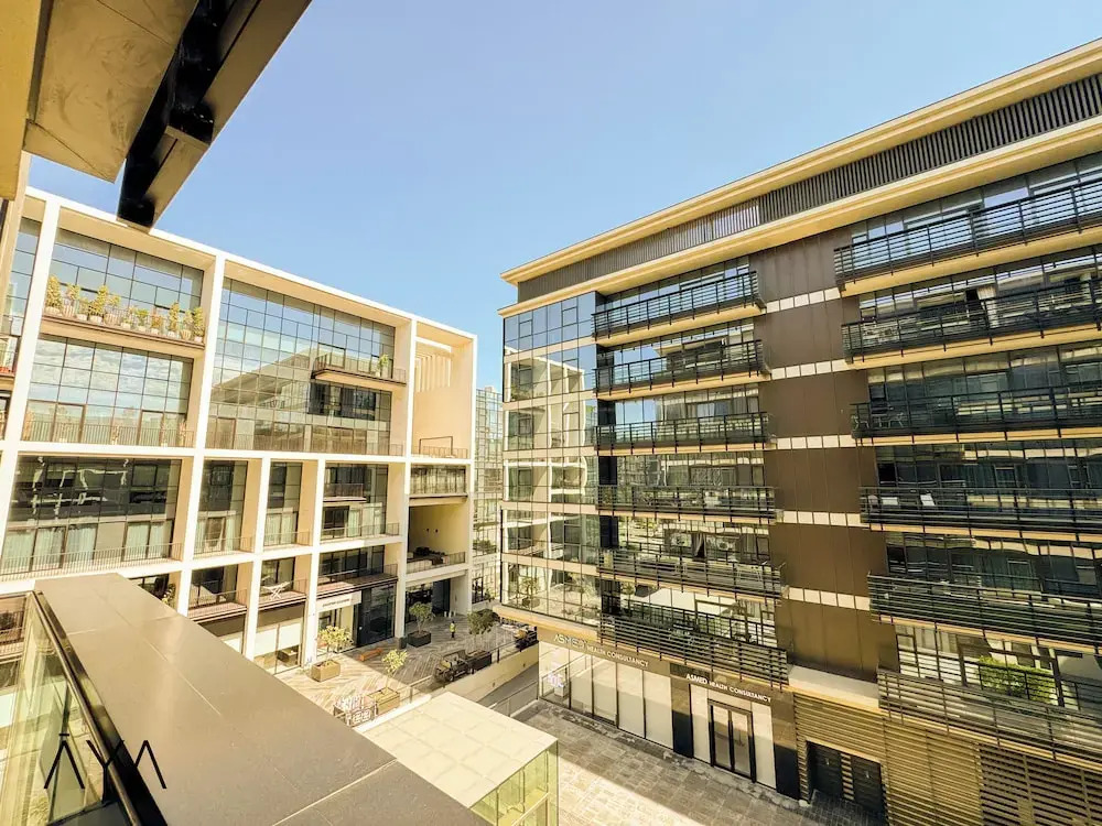 Дубай: Aya - Sophisticated 1BR Apartment in CityWalk with Views