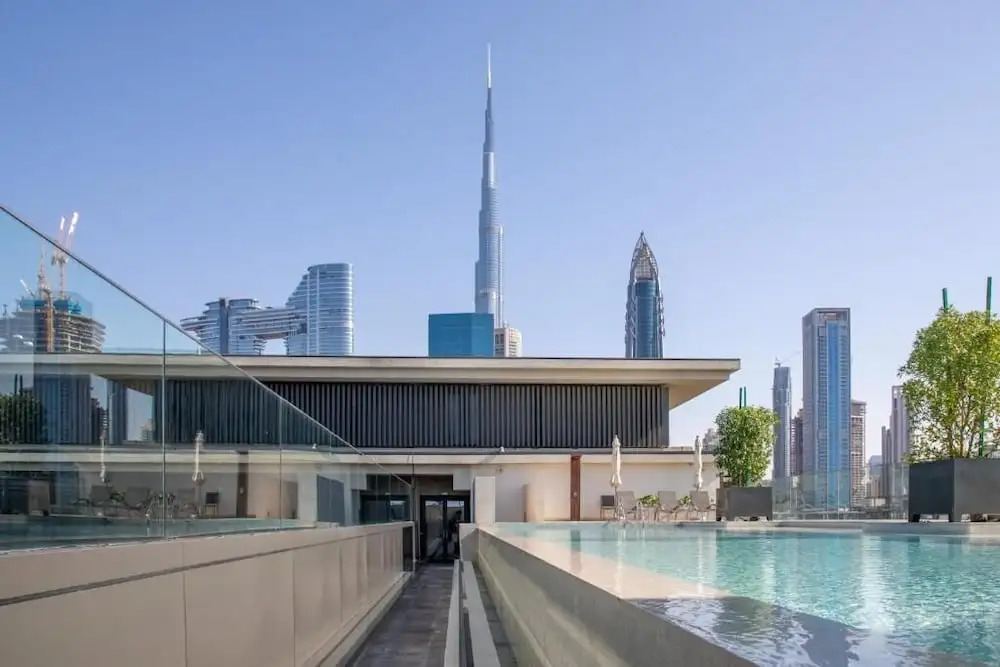Дубай: Aya - Sophisticated 1BR Apartment in CityWalk with Views