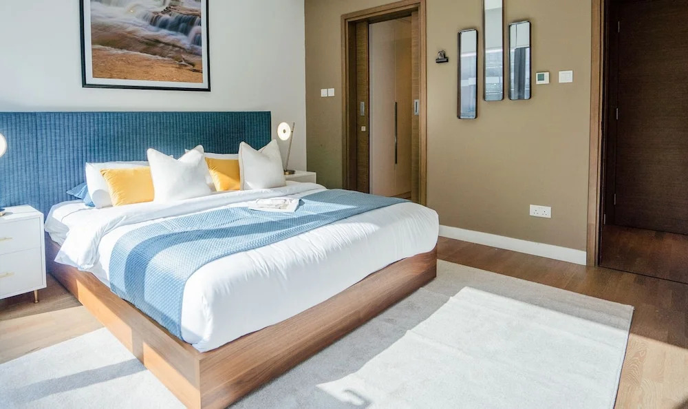 Дубай: Aya - Sophisticated 1BR Apartment in CityWalk with Views