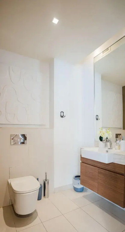 Дубай: Aya - Sophisticated 1BR Apartment in CityWalk with Views