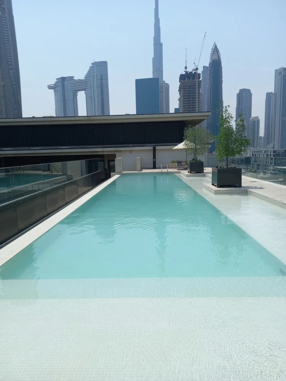 Дубай: Aya - Sophisticated 1BR Apartment in CityWalk with Views