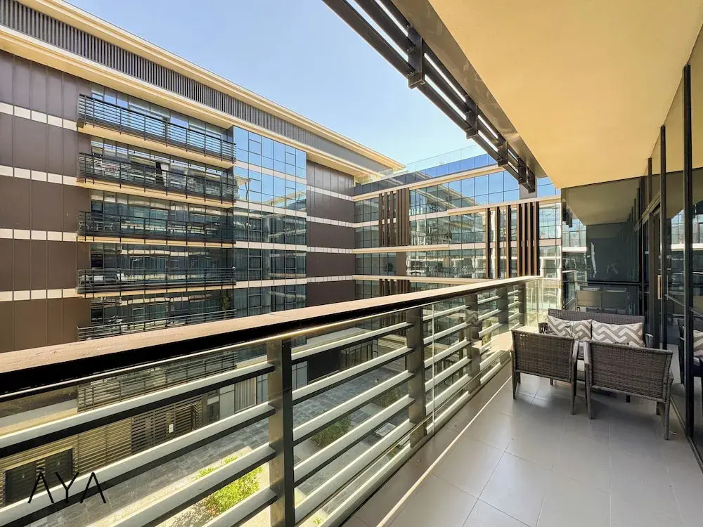 Дубай: Aya - Sophisticated 1BR Apartment in CityWalk with Views