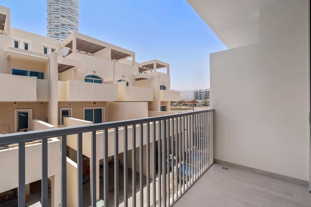 Дубай: Silkhaus Luma21, JVC Dubai