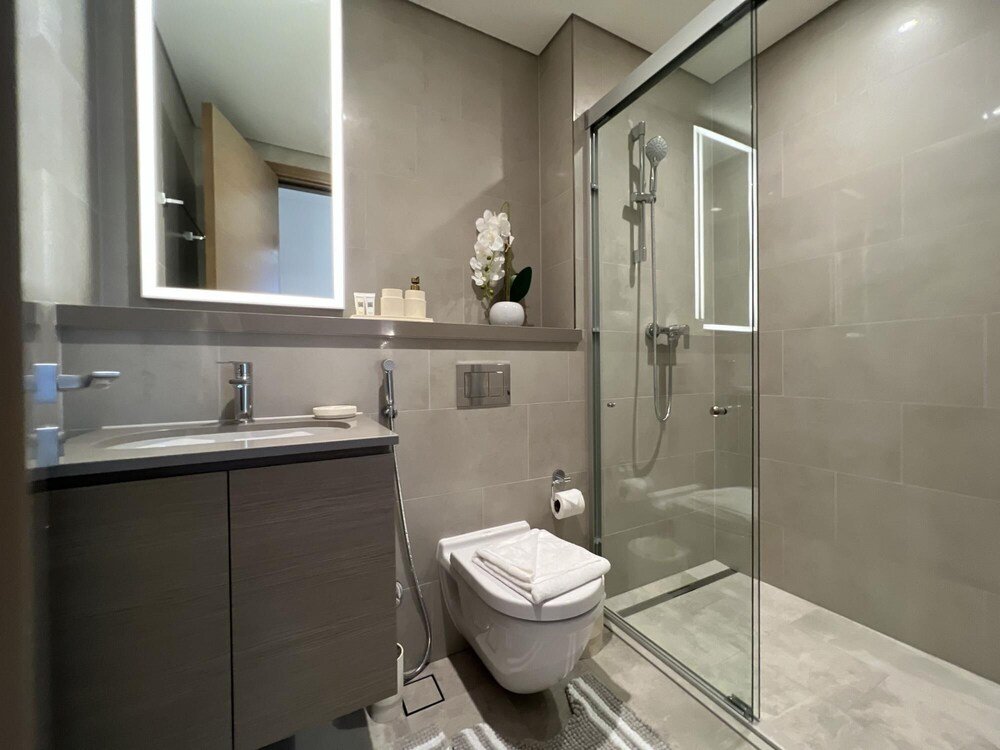 Дубай: Primestay - Sobha Waves 2BR in Al Meydan