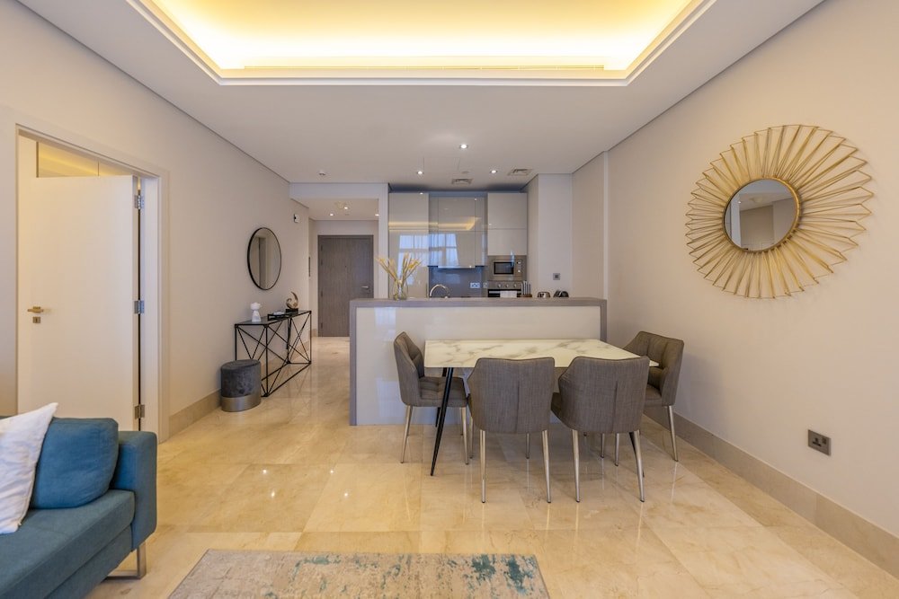 Дубай: Cozy beachfront 1 bedroom apartment -Th8