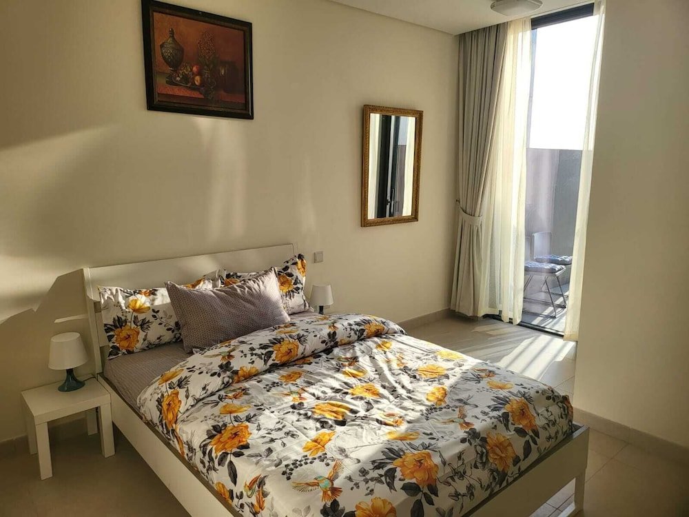 Дубай: B411 Furnished Apartment With Maidroom