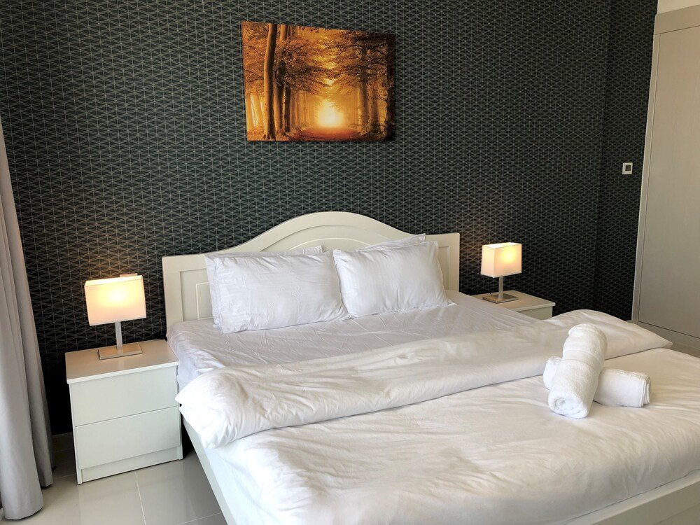 Дубай: Cheerful - Private Apartment