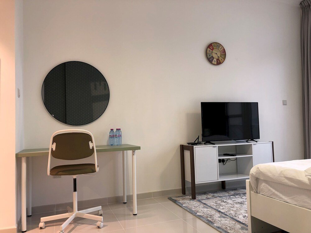 Дубай: Cheerful - Private Apartment