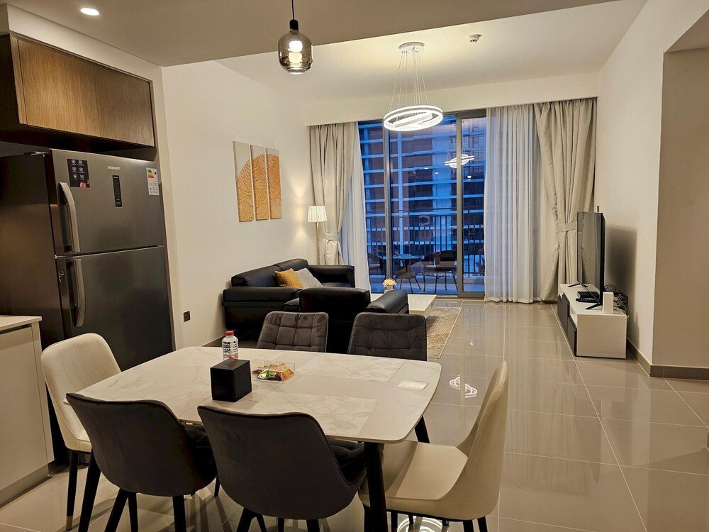 Дубай: City View Fully Furnished Apartment 2bhk