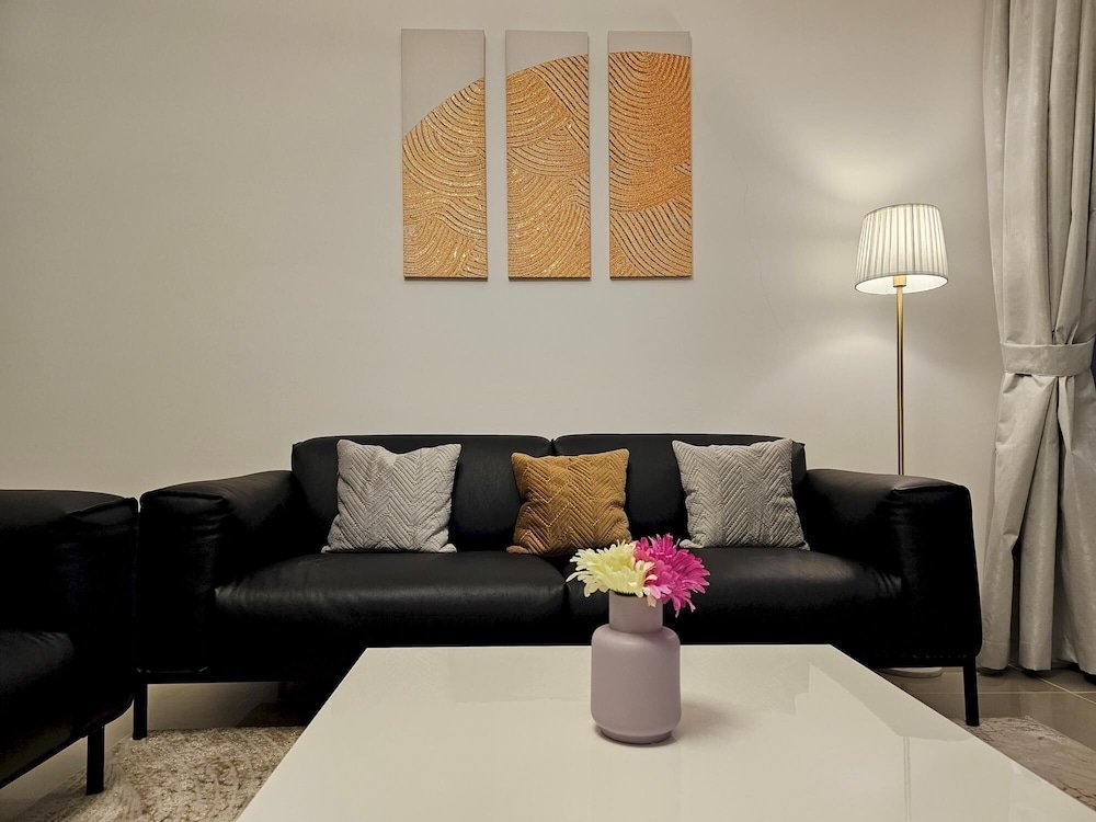Дубай: City View Fully Furnished Apartment 2bhk