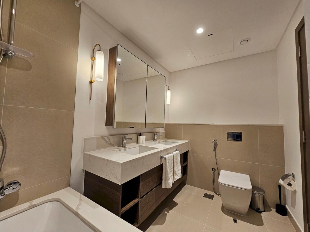 Дубай: City View Fully Furnished Apartment 2bhk