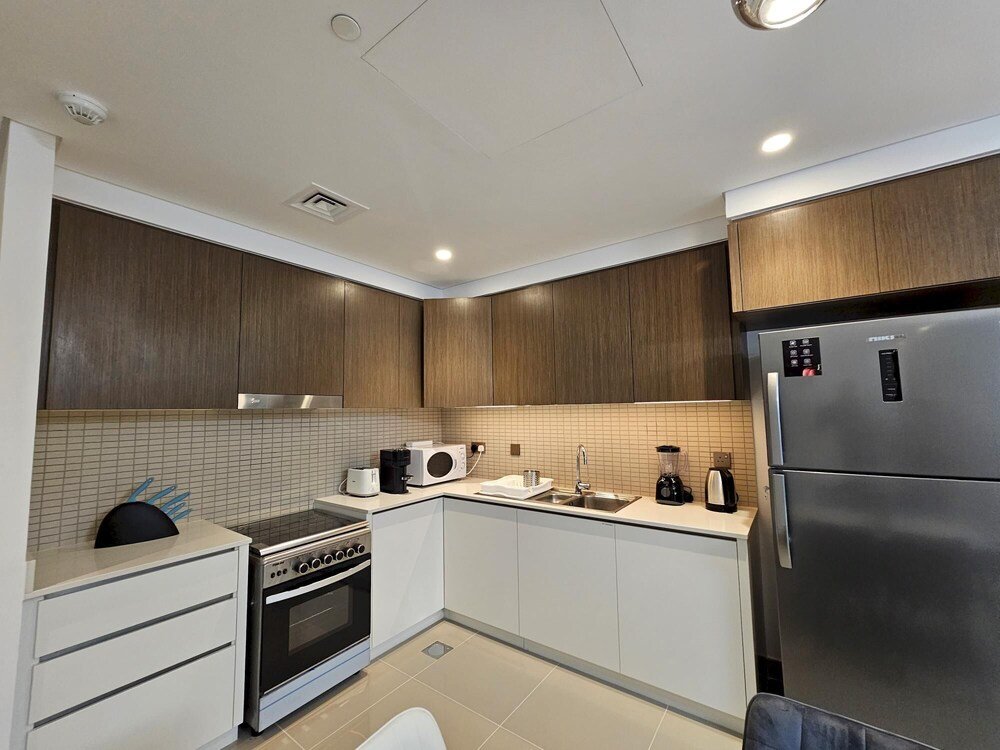 Дубай: City View Fully Furnished Apartment 2bhk