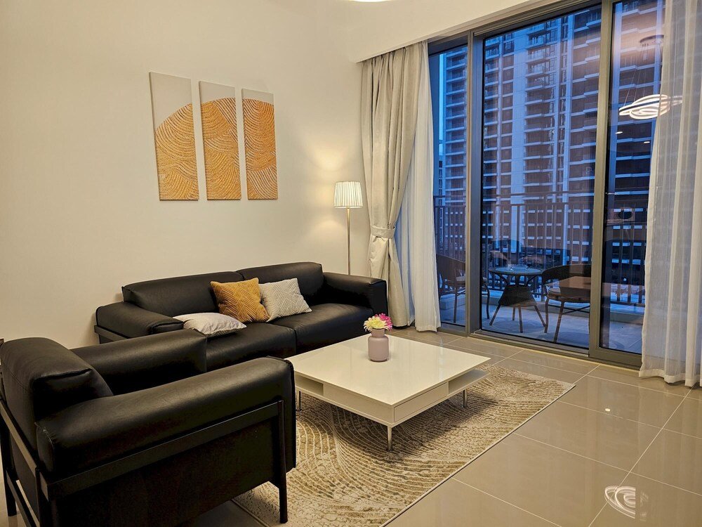 Дубай: City View Fully Furnished Apartment 2bhk