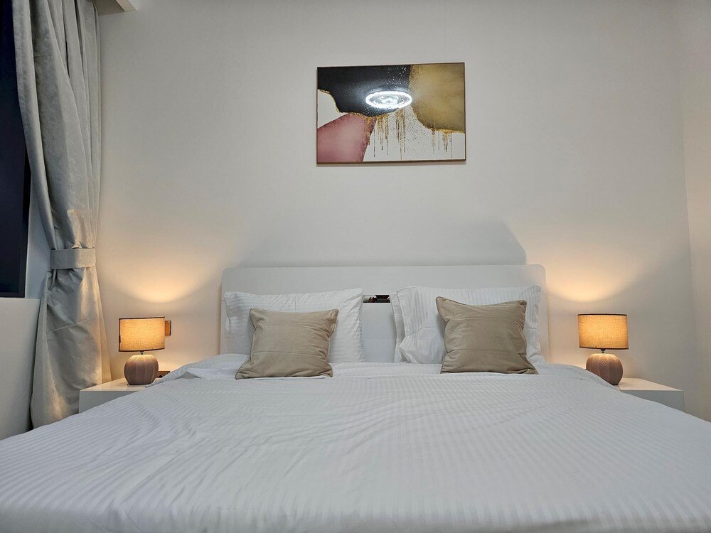 Дубай: City View Fully Furnished Apartment 2bhk