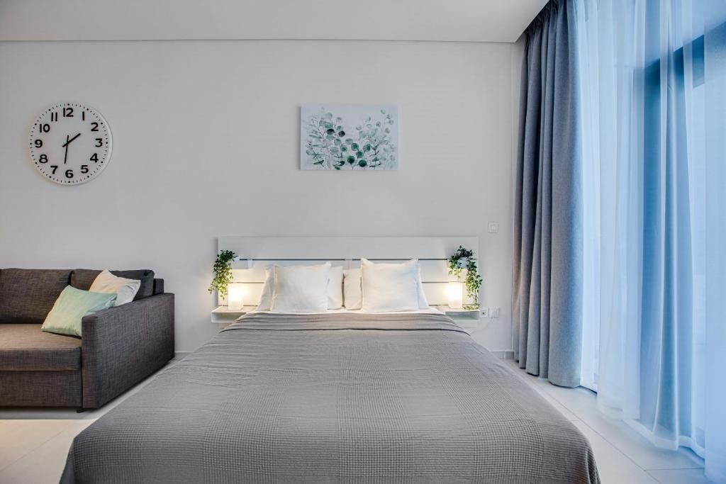 Дубай: Studio apartment with Burj Khalifa view