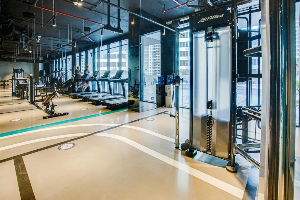 Дубай: Studio apartment with Burj Khalifa view