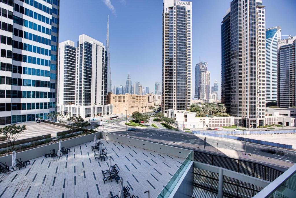 Дубай: Studio apartment with Burj Khalifa view