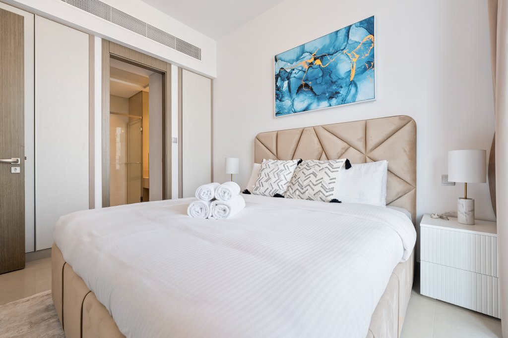 Дубай: Апартаменты Modern 1BR Dubai Skyline View JVC