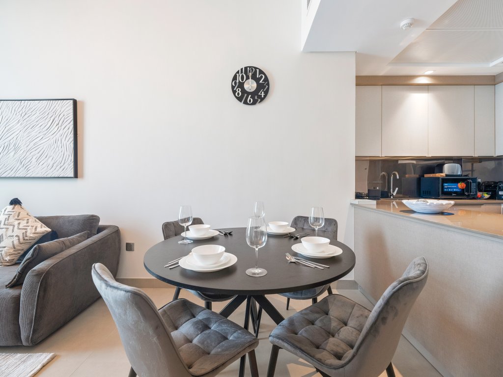 Дубай: Апартаменты Modern 1BR Dubai Skyline View JVC