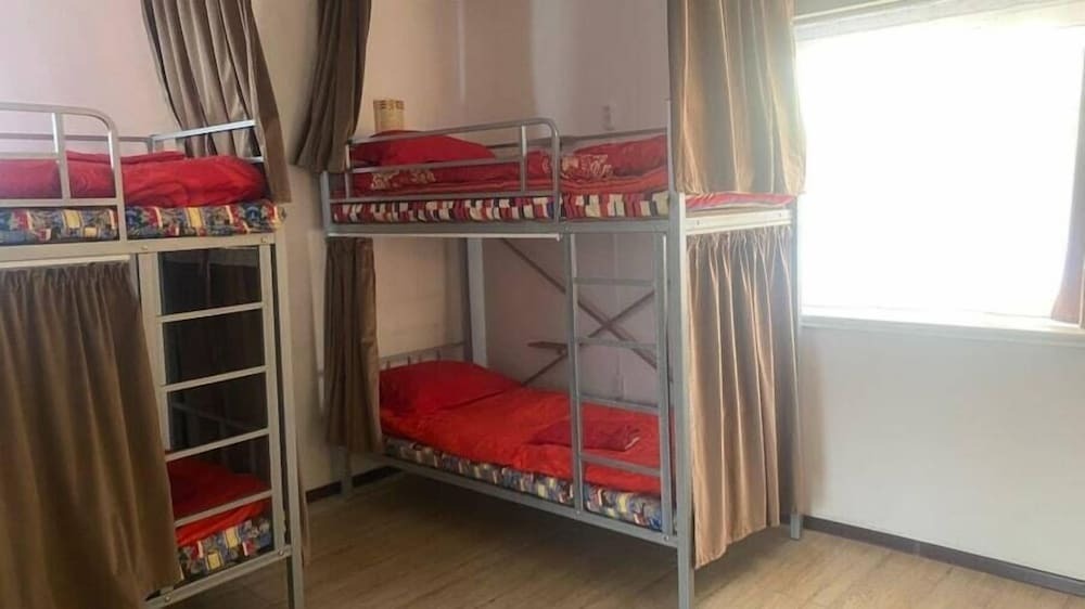 Алматы: Assem Hostel Koktobe
