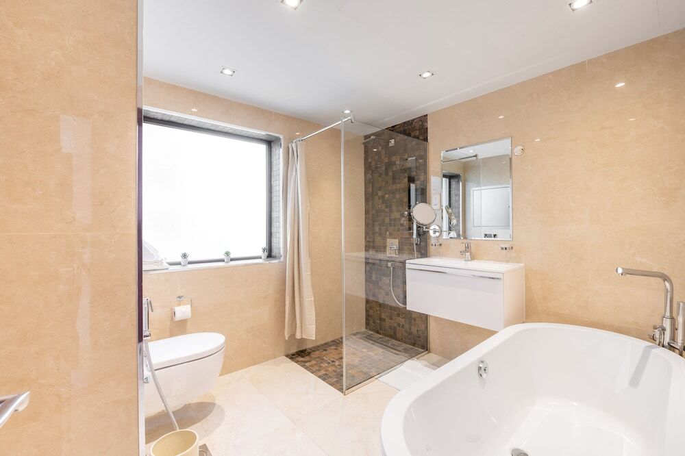 Дубай: Deluxe 3plus1BR JBR - Sea View - Balcony