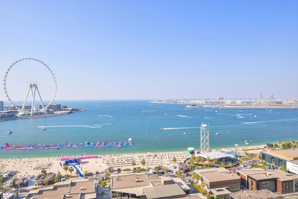 Дубай: Deluxe 3plus1BR JBR - Sea View - Balcony