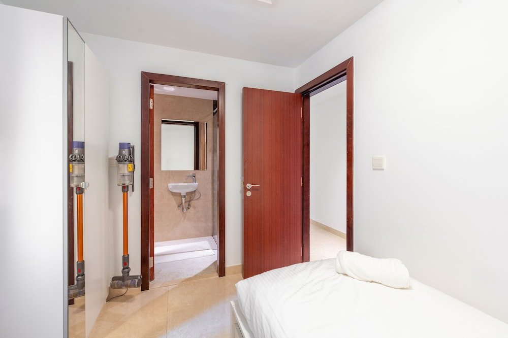 Дубай: Deluxe 3plus1BR JBR - Sea View - Balcony