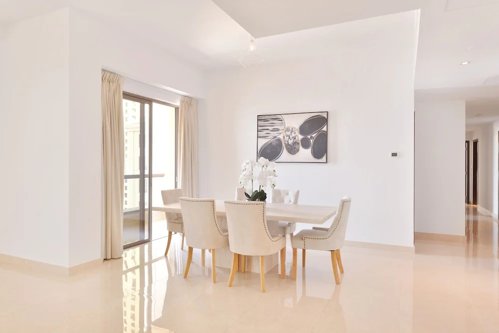 Дубай: Deluxe 3plus1BR JBR - Sea View - Balcony