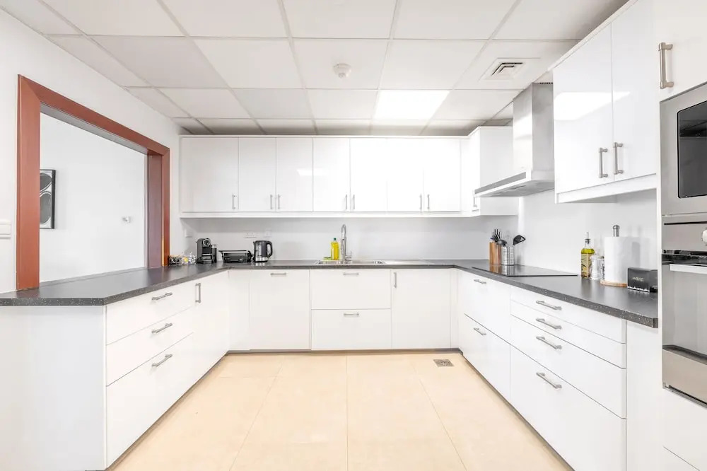 Дубай: Deluxe 3plus1BR JBR - Sea View - Balcony