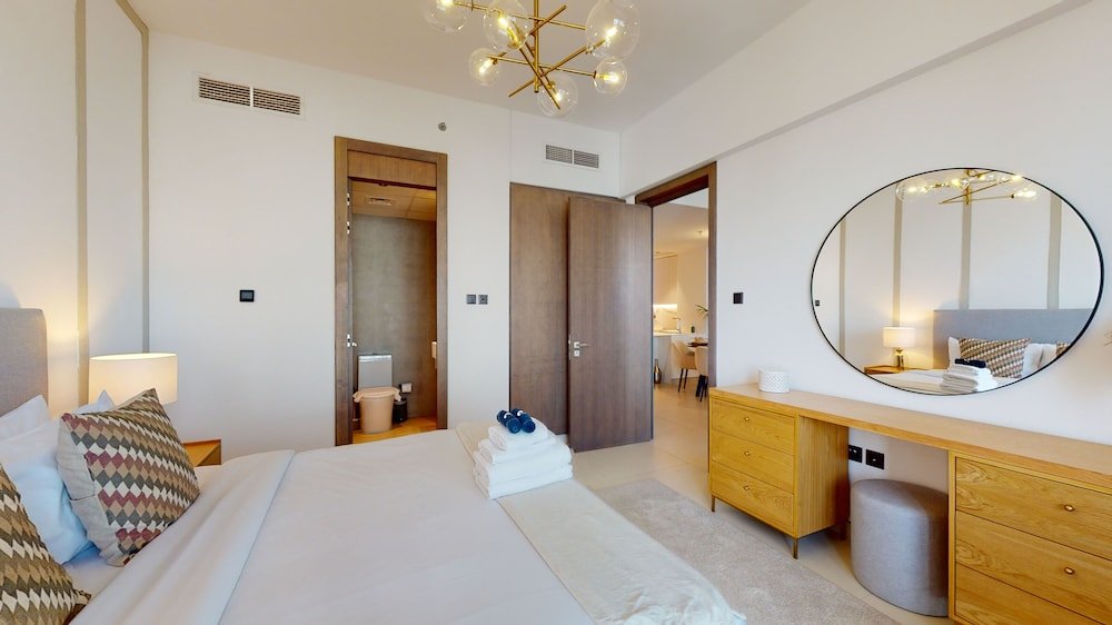 Дубай: Euro Residence 1406