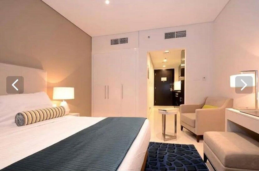 Дубай: Fresh studio in 7 min from Burj Khalifa