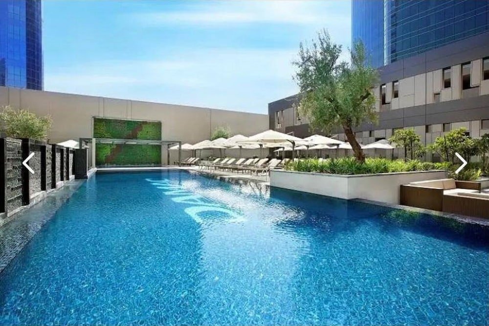 Дубай: Fresh studio in 7 min from Burj Khalifa