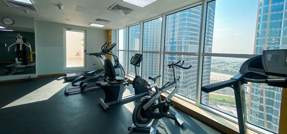 Дубай: Fancy 1BR with Canal Views