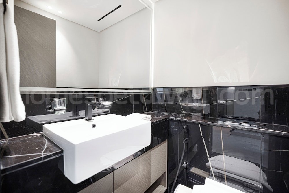 Дубай: Homesgetaway -1BR Brand New in Al Jaddaf