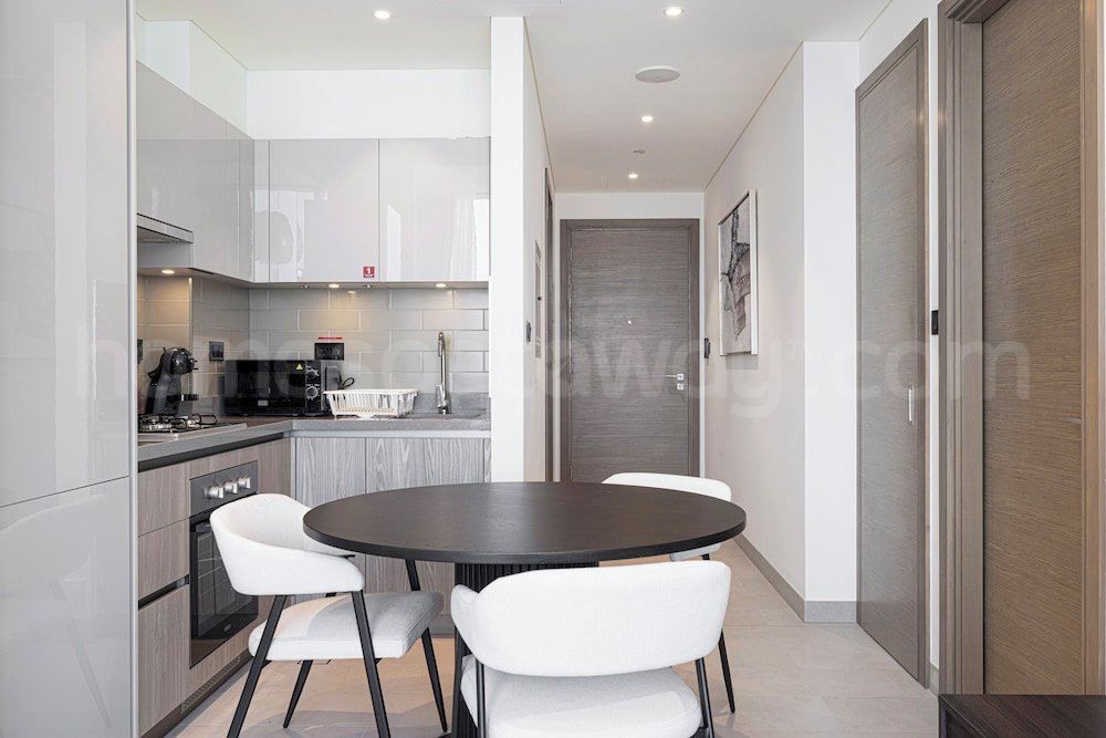 Дубай: HomesGetaway-Cozy 1BR Apt in Sobha Waves