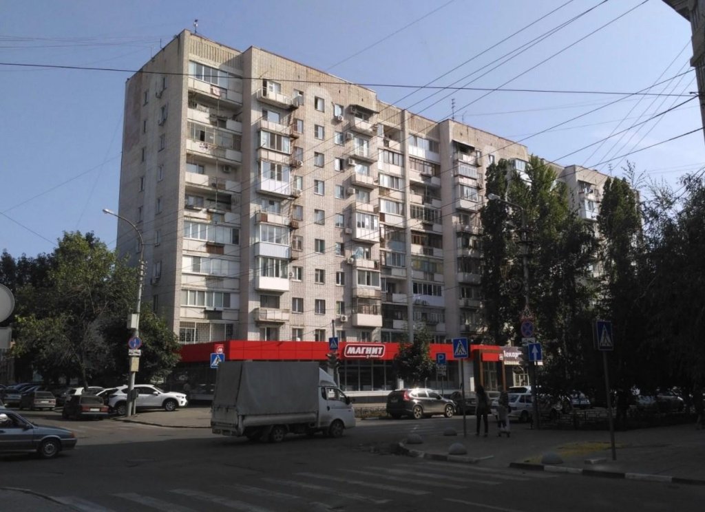 Саратов: Огни Саратова на улице Вольская 32/34