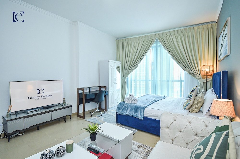 Дубай: Lake View Brand New Studio in X1 Tower JLT - LND