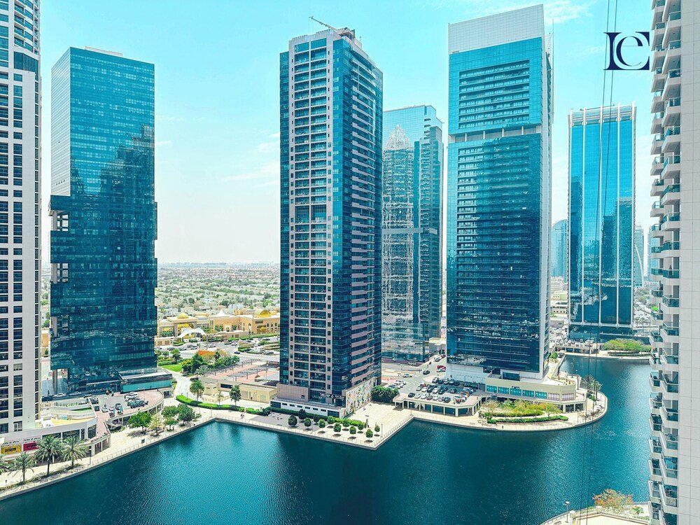 Дубай: Lake View Brand New Studio in X1 Tower JLT - LND