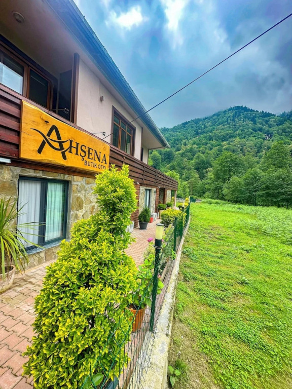 Чамлыхемшин: Ahsena Buti̇k Otel