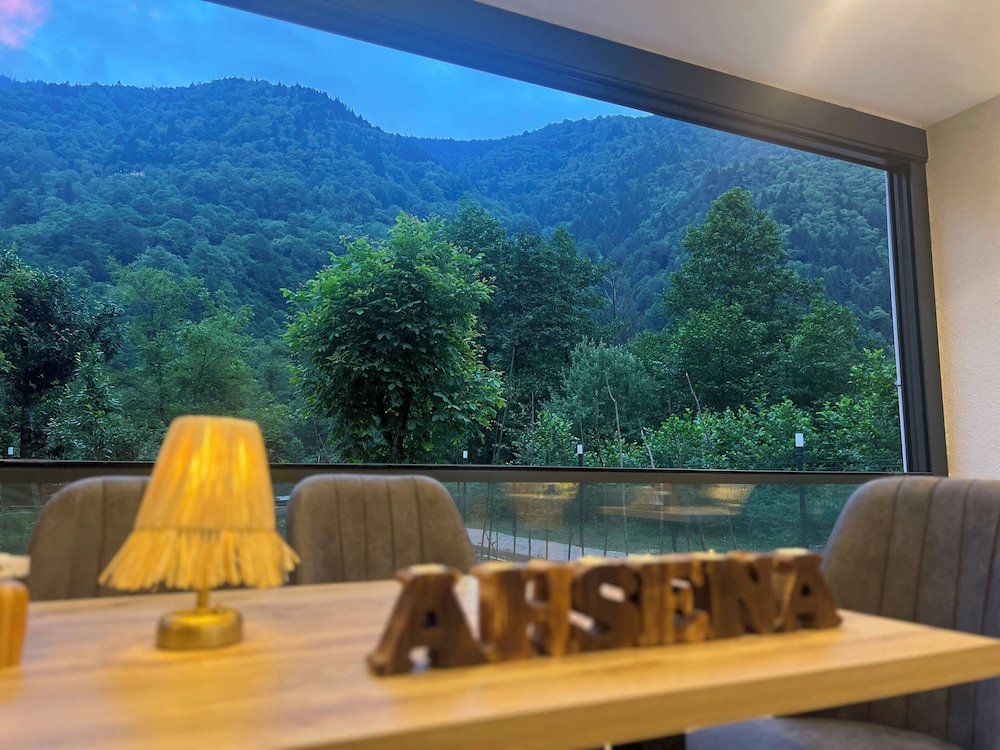 Чамлыхемшин: Ahsena Buti̇k Otel