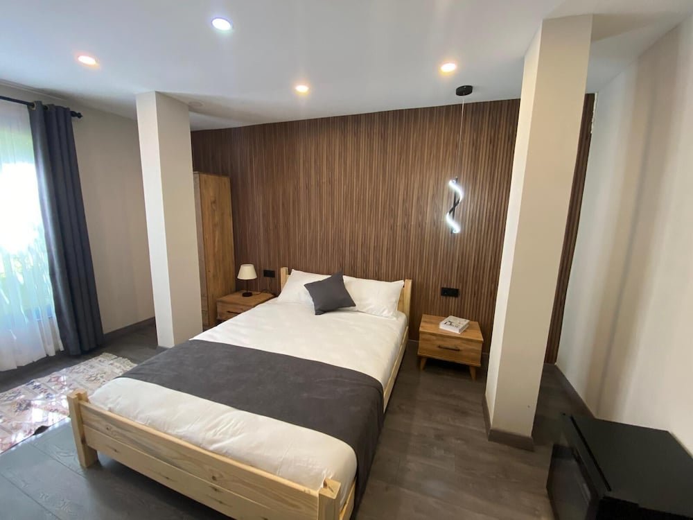 Чамлыхемшин: Ahsena Buti̇k Otel