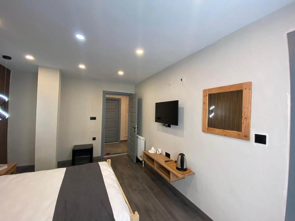 Чамлыхемшин: Ahsena Buti̇k Otel