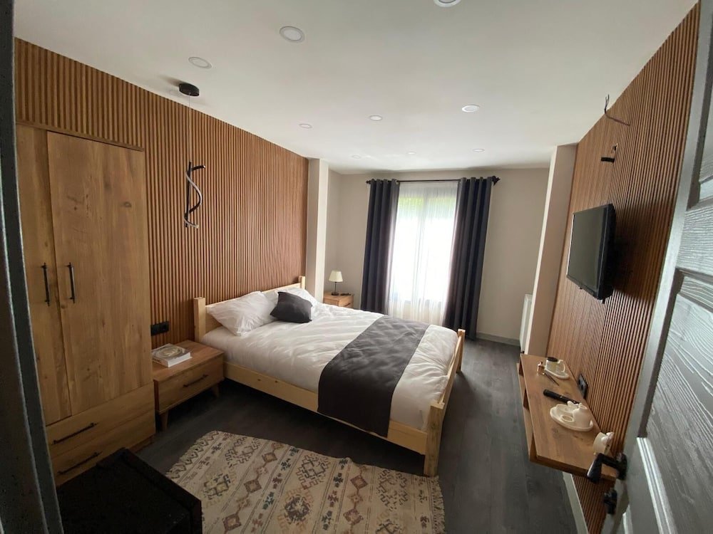 Чамлыхемшин: Ahsena Buti̇k Otel