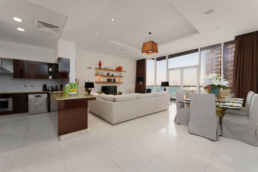 Дубай: Maison Privee - Splendid Apt on The Palm with Stunning Sea Views