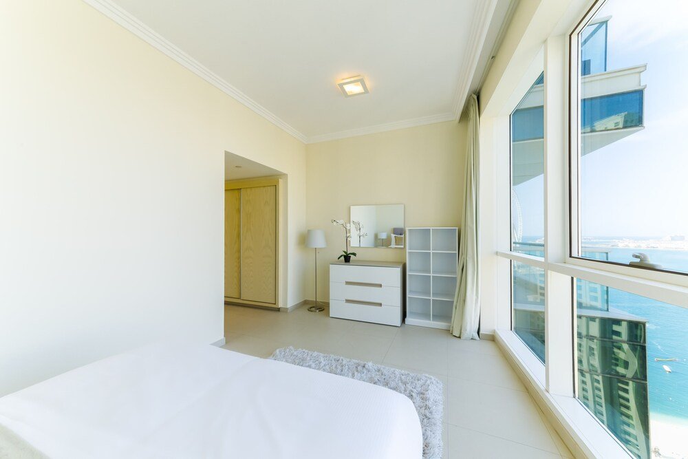 Дубай: Maison Privee - Splendid Apt on The Palm with Stunning Sea Views