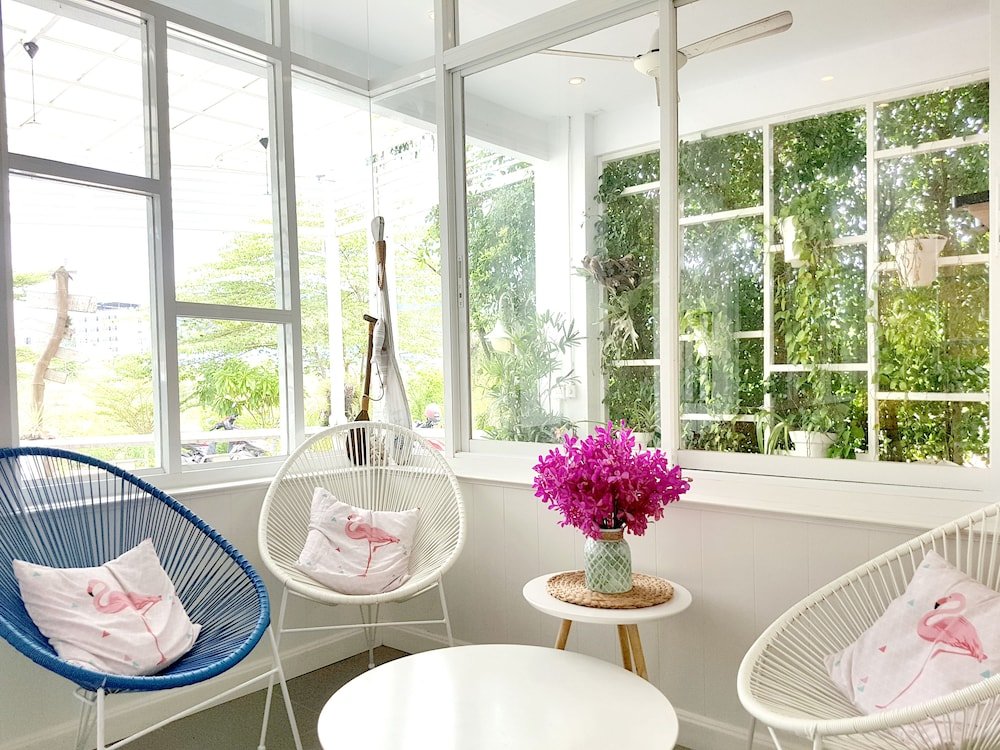Тхаланг: Chill House at Naiyang