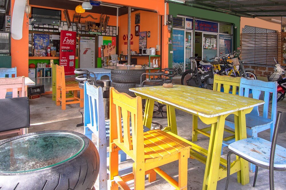 Муанг: I Hostel Phuket