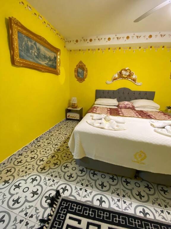 Чешме: Lamur Otel