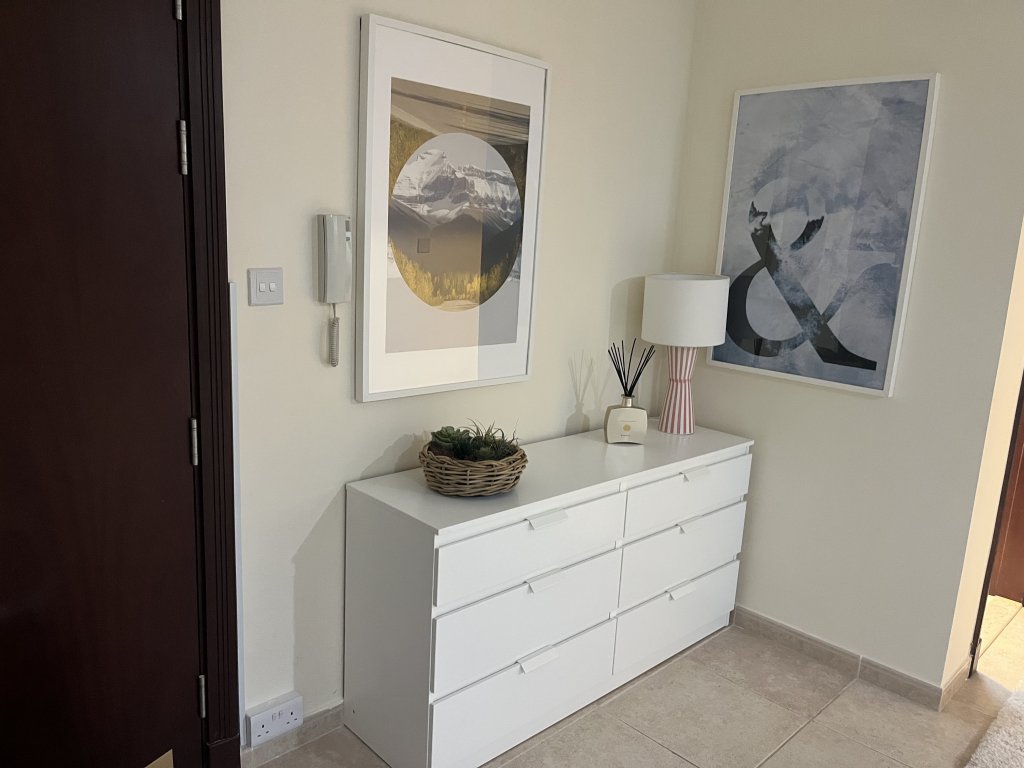 Дубай: Apartments Contemporary Fully Furnished in Dubai Marina