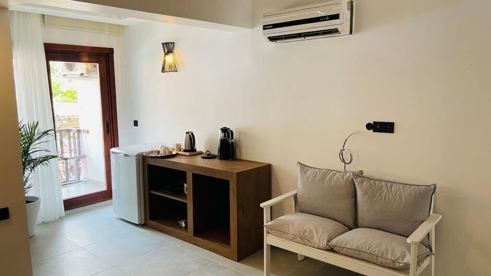 Акьяка: Otel Arin